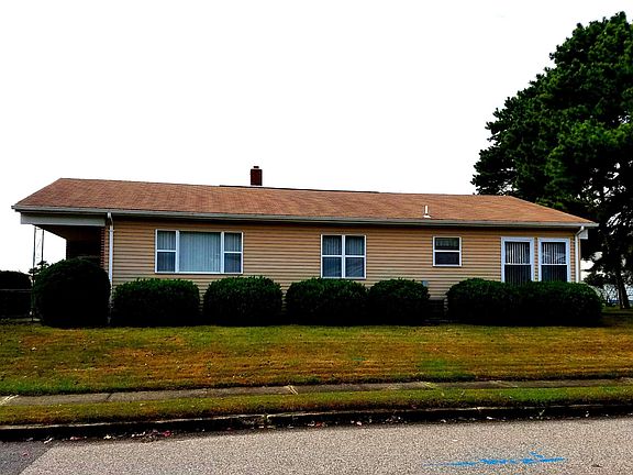 4th image of 351 Port Royal Dr
