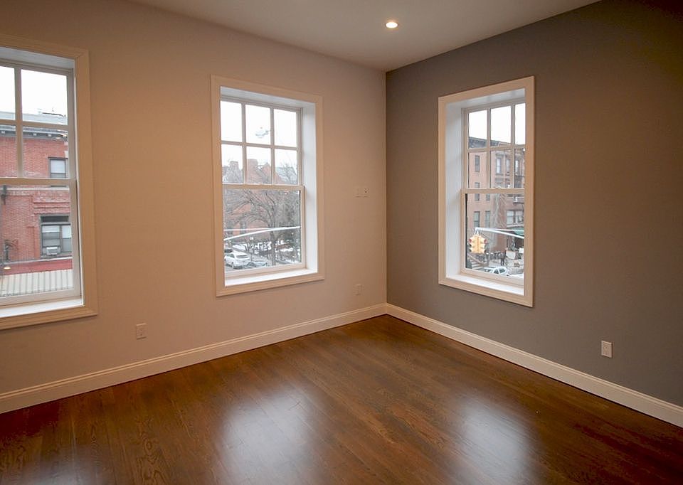 2nd image of 59 7th Ave #6
