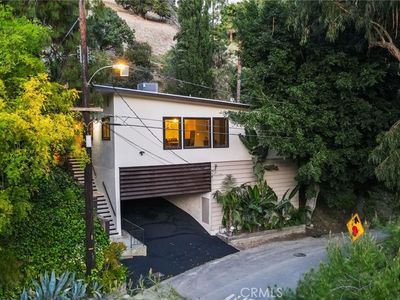 13576 Cheltenham Dr, Sherman Oaks, CA, 91423