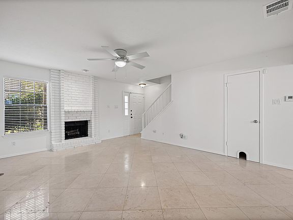 4th image of 8400 Jamestown Dr APT 226