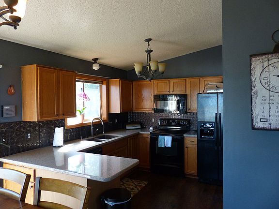 4th image of 255 Orchard Pkwy W