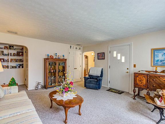 5th image of 5019 Central Ave