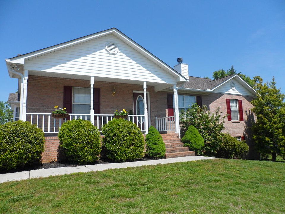 1st image of 2835 Country Meadows Ln