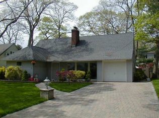 49 Nancy Blvd, Merrick, NY 11566