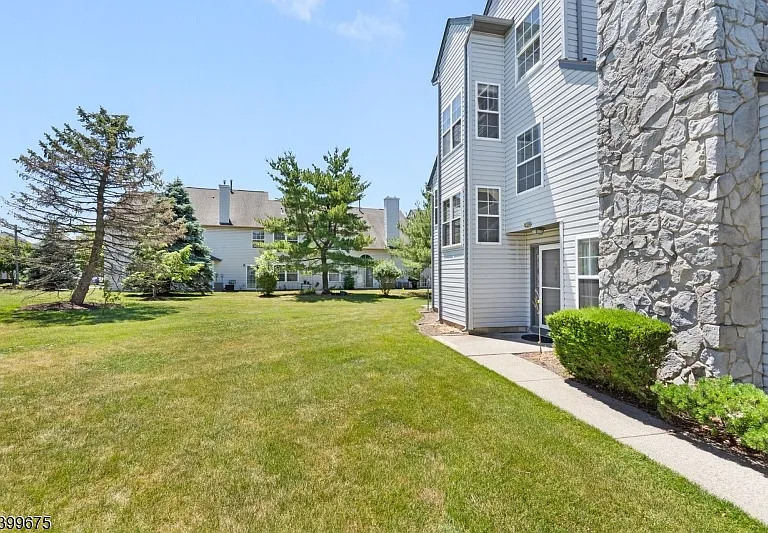 385 Draco Rd — Photo 3