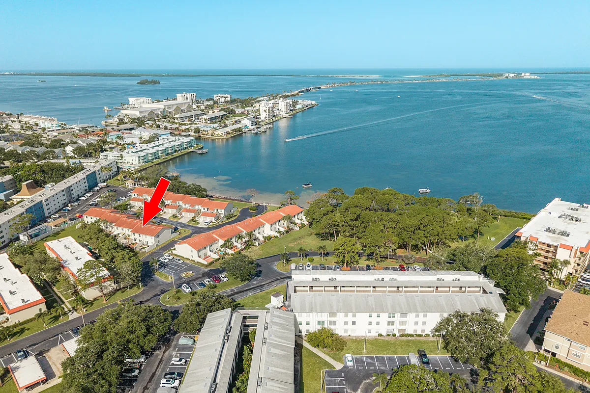 Building Photo - 2700 Bayshore Blvd #531