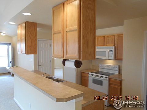 3rd image of 4225 Phlox Ln