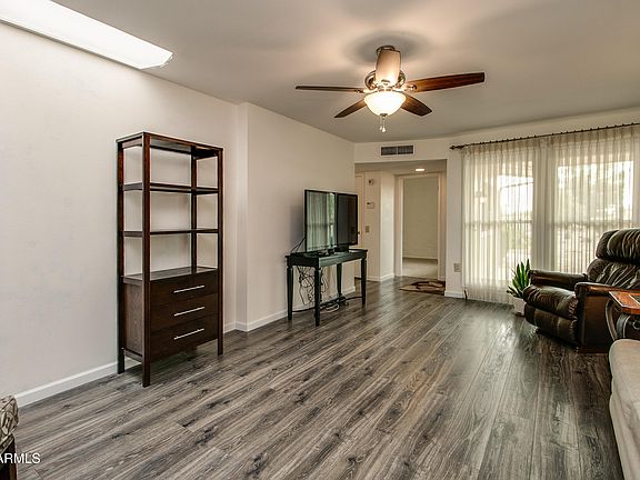 5th image of 18206 N STONEBROOK Drive