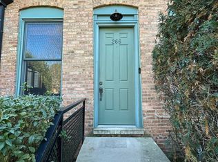 266 Hutchins Ct UNIT 266, Woodstock, IL 60098