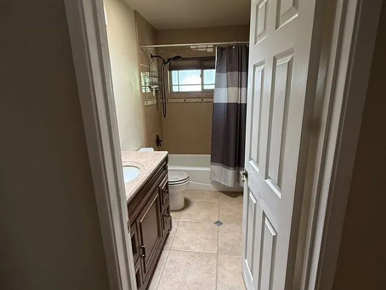 2174 E 25th Pl — Photo 23