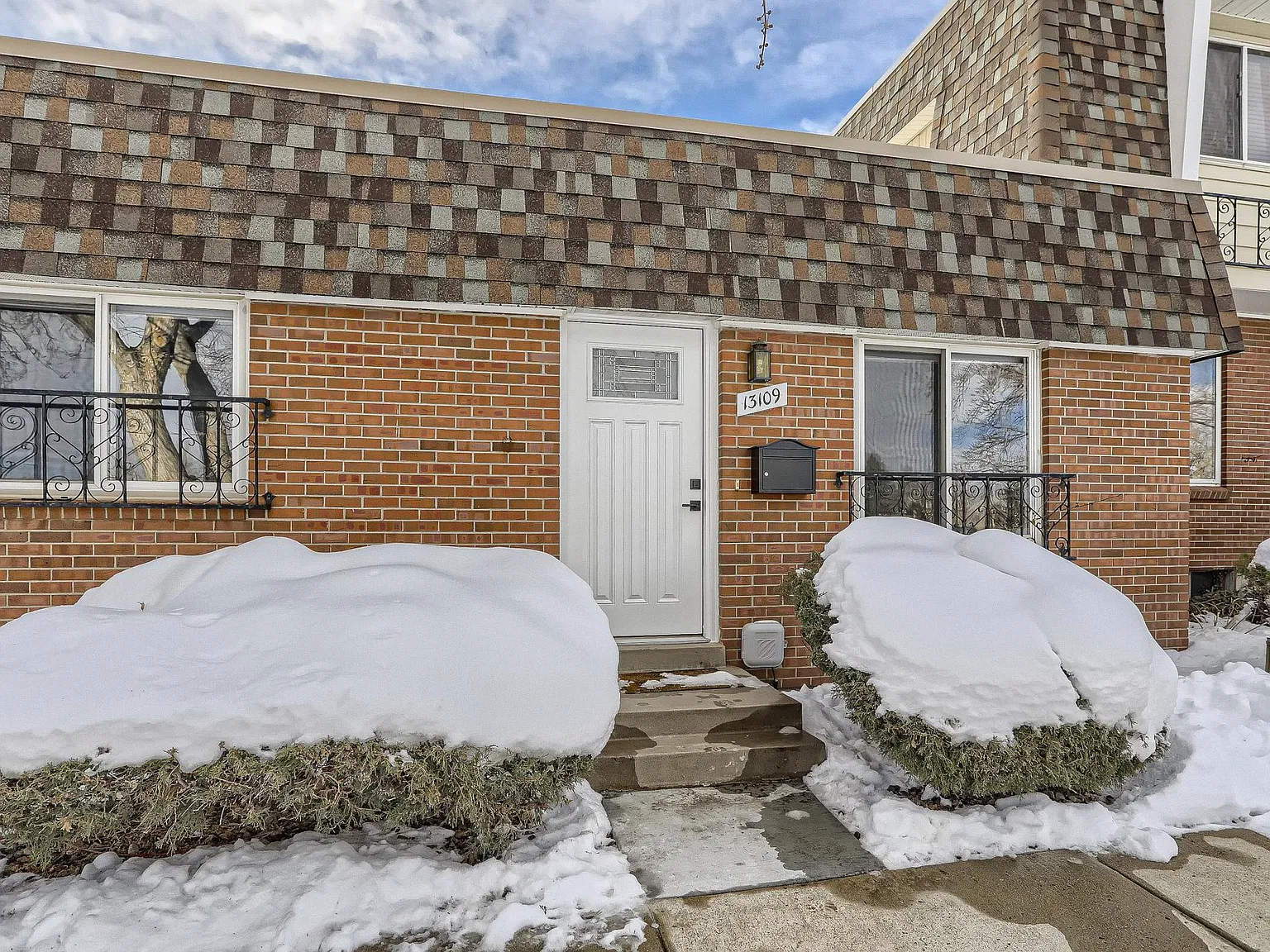 2 bed, 1140 sqft, $2,600 — Photo 1