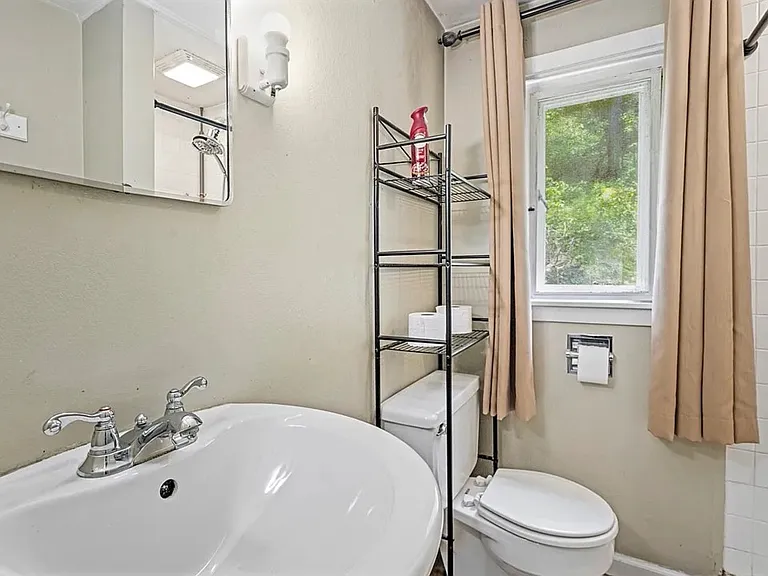 311 Redgate Rd — Photo 7