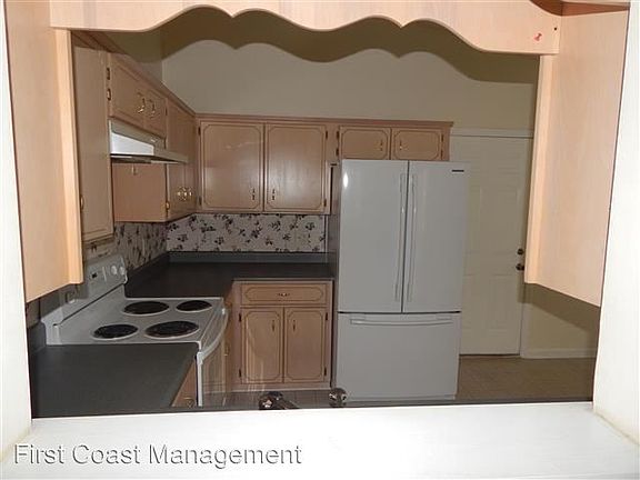 2nd image of 219 S Teakwood Ct