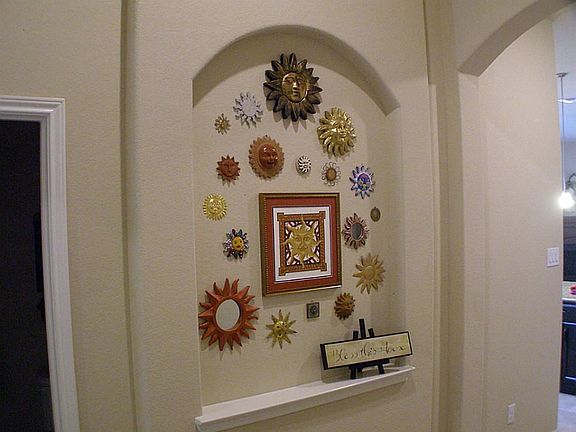 .....Art niche to show off your favorite things.