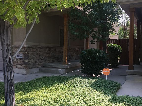 3rd image of 1106 E Elgin Heights Ln