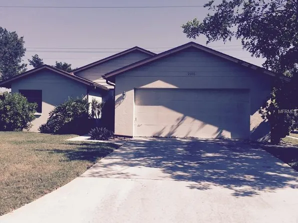 2105 72nd St W, Bradenton, FL 34209