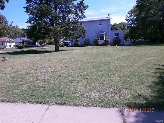 4th image of 308 Attucks St