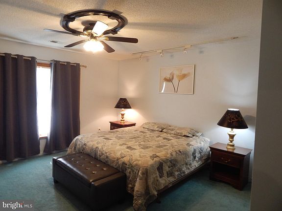 4th image of 2553 Warm Springs Rd