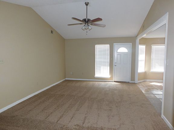 5th image of 7085 Tudor Ln