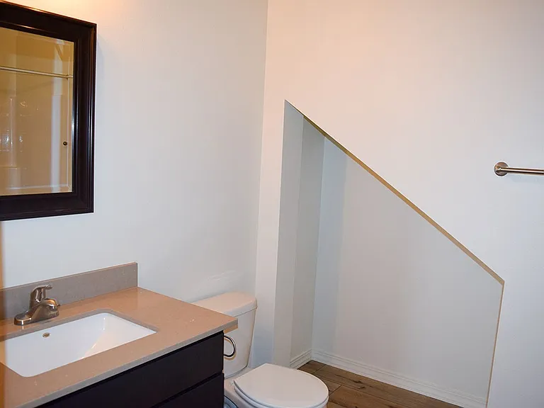 5120 N Lombard St — Photo 31