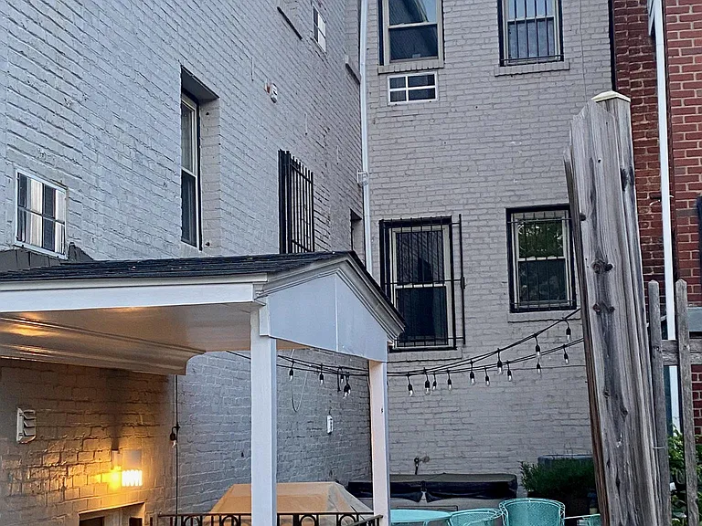 Irving St NW — Photo 17