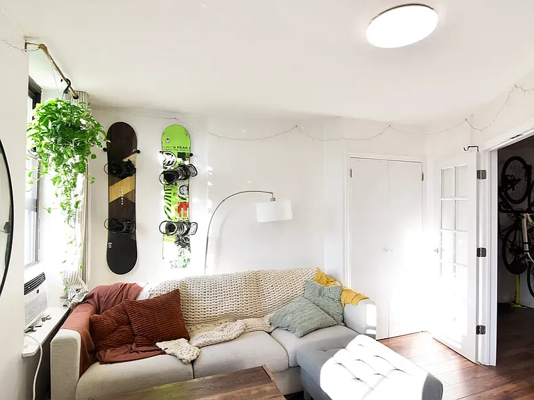 209 Bedford Ave #8 — Photo 4