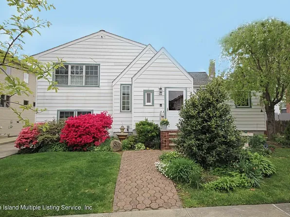 10 Allen Pl, Staten Island, NY 10312
