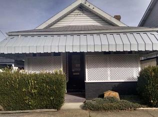 1013 9th Ave, New Brighton, PA 15066