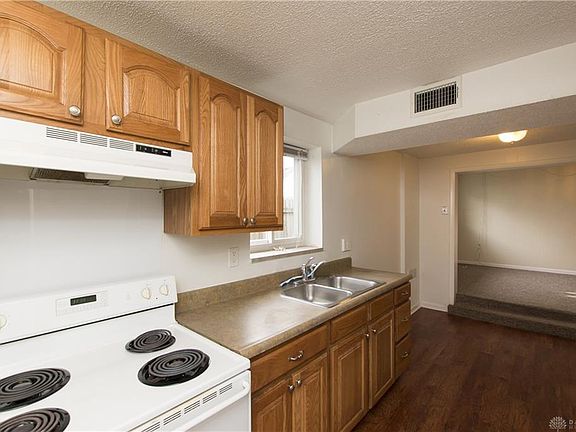 3rd image of 5449 Foster Ave