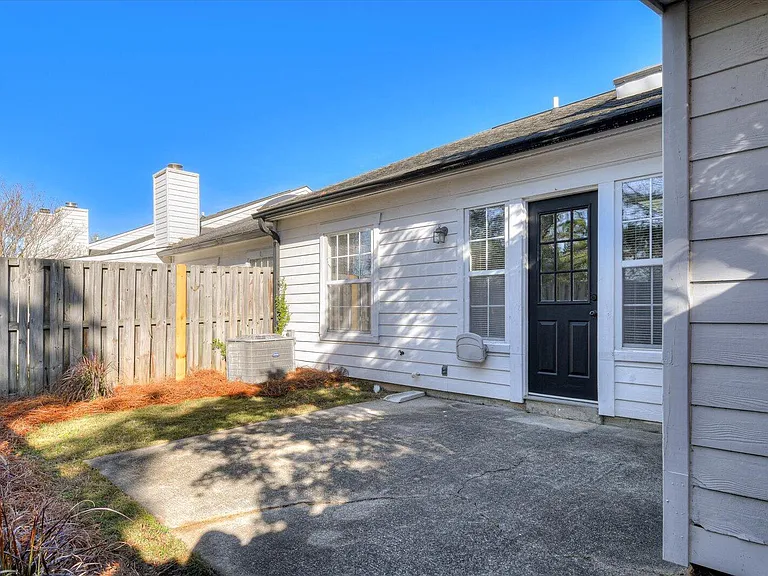 128 Barts Dr — Photo 28