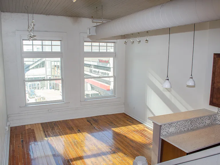 1213 Harney St — Photo 18