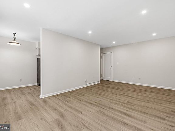 4th image of 4803 Wellington Dr APT 102