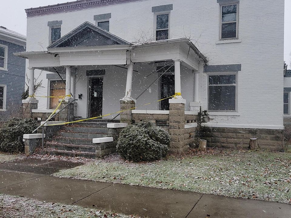 2nd image of 409-411 E Cass St