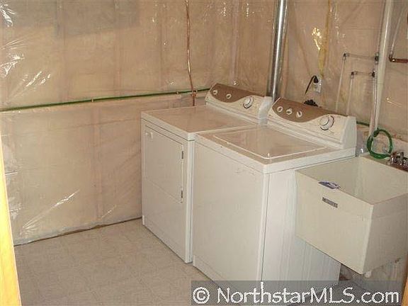 5th image of 631 Wildflower Lane