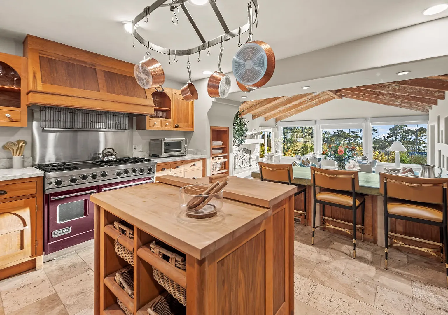 4 bed, 4.5 bath, 4391 sqft, $22,000 — Photo 4