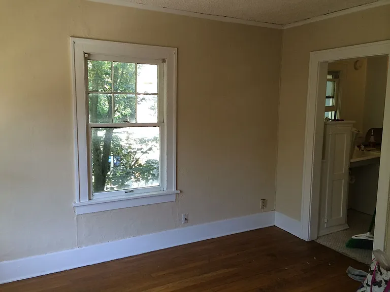 Clayton Place — Photo 4