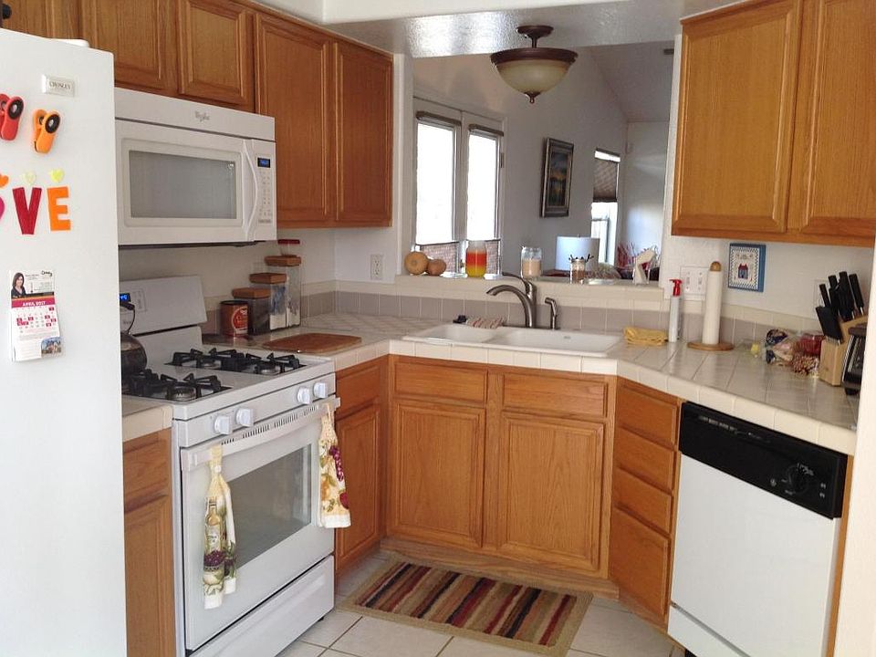 1st image of 1607 Avenida De Paz NW