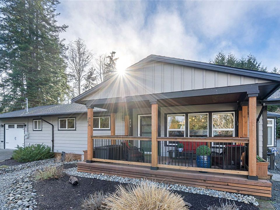 1st image of 674 Hawthorne Rise