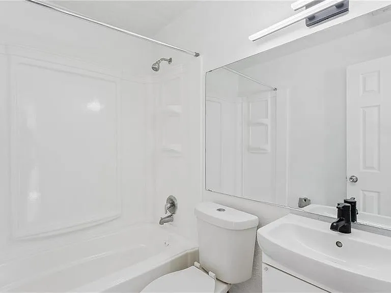 4447 Ivey Ct — Photo 20
