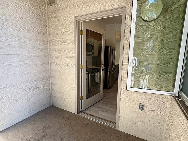 171 S Jackson St #101 — Photo 24