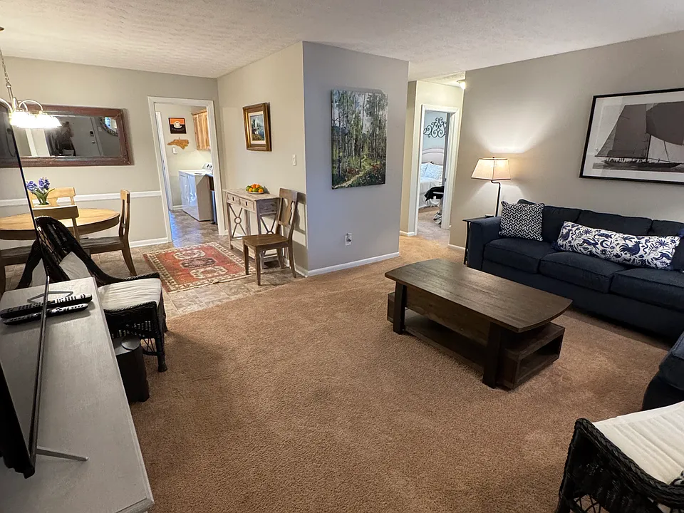 2211 Morganton Rd #3