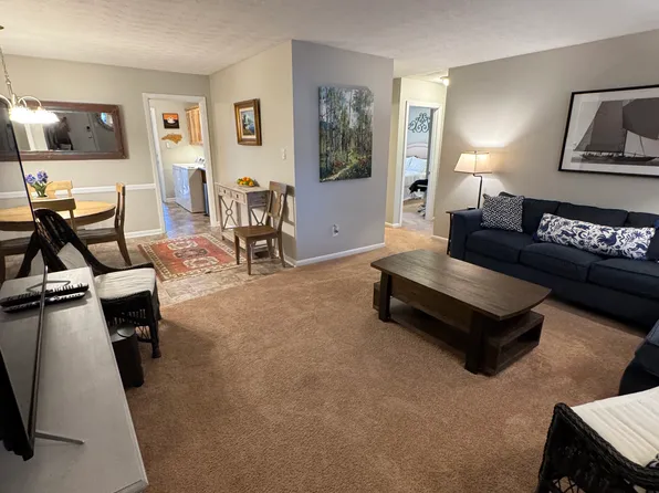 2211 Morganton Rd #3, Fayetteville, NC 28303