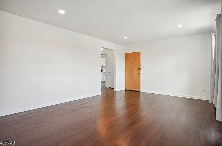 604G Chestnut St — Photo 6