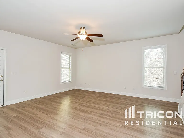 Tricon Macland Township — Photo 61