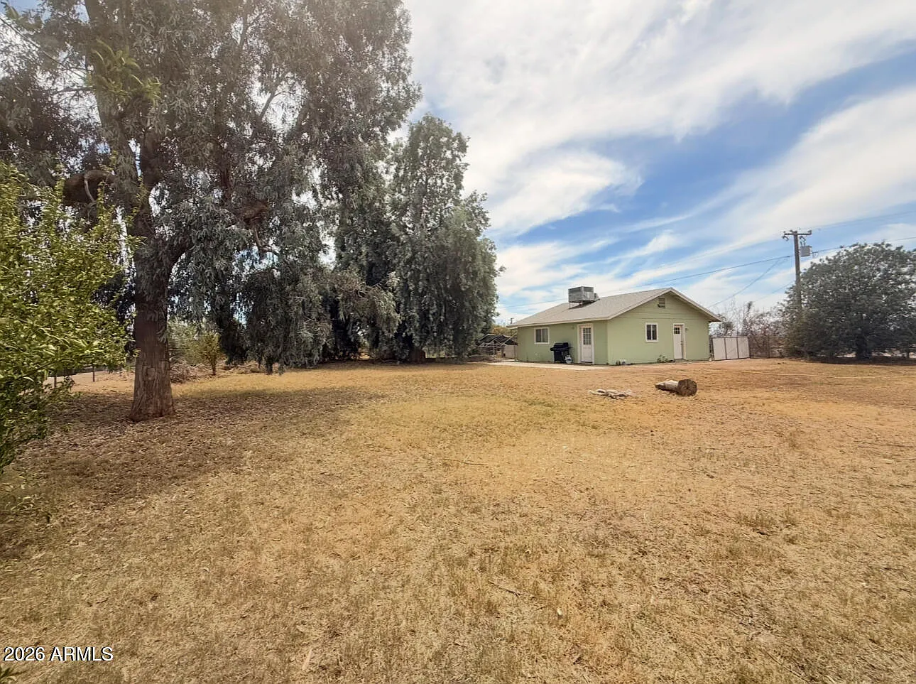 3 bed, 960 sqft, $2,500 — Photo 1