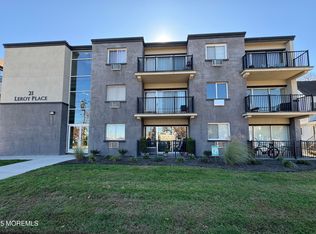 21 Leroy Pl APT 3F, Red Bank, NJ 07701