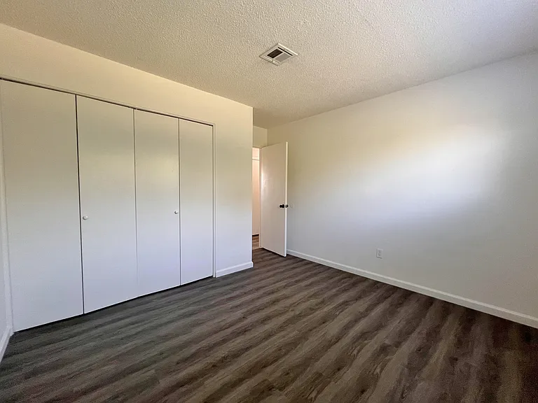 7312 Volta Ct — Photo 21