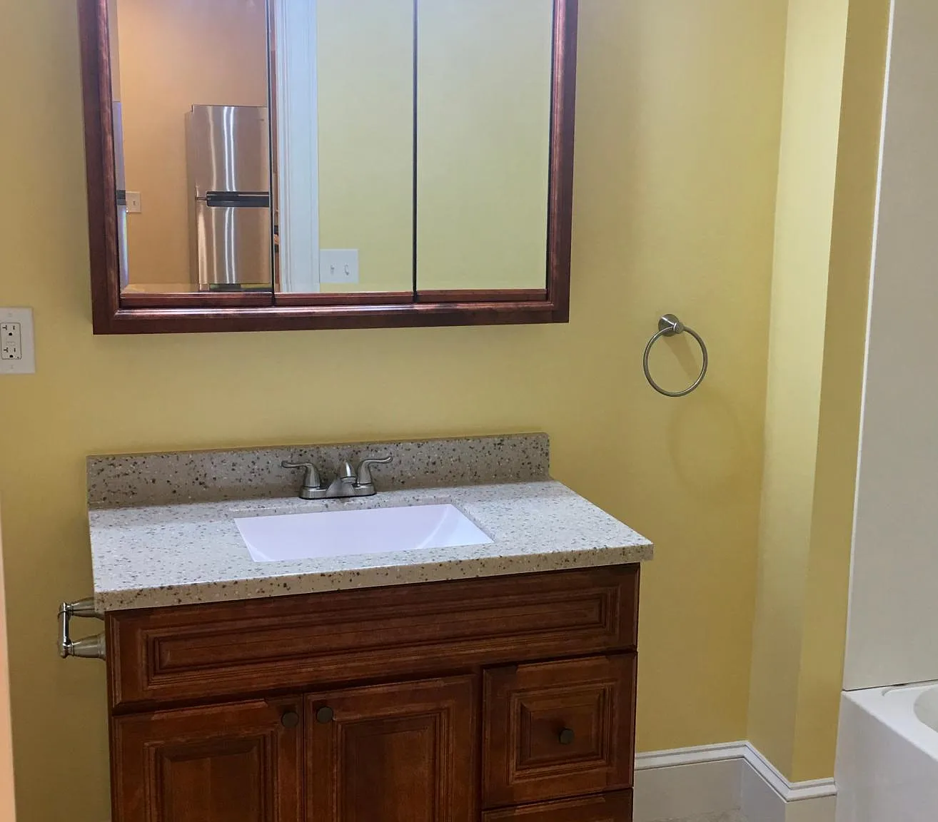 3 bed, 1200 sqft, $2,000 — Photo 4