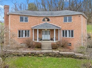 155 Ramage Rd, Pittsburgh, PA 15214