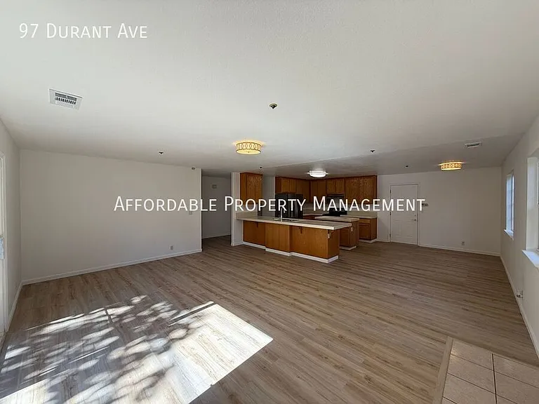 97 Durant Ave — Photo 4